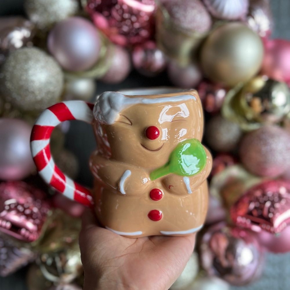 ✨NEW🎄At Home Gingerbread Boy and Gingerbread Girl Mug Set🎁 - Picture 11 of 16